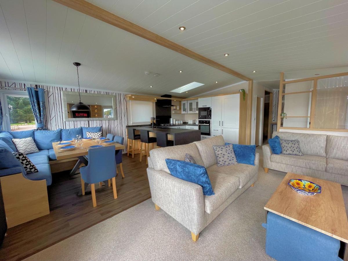 Luxury Lakeside Lodge With Htub Beautiful Views Annan Buitenkant foto