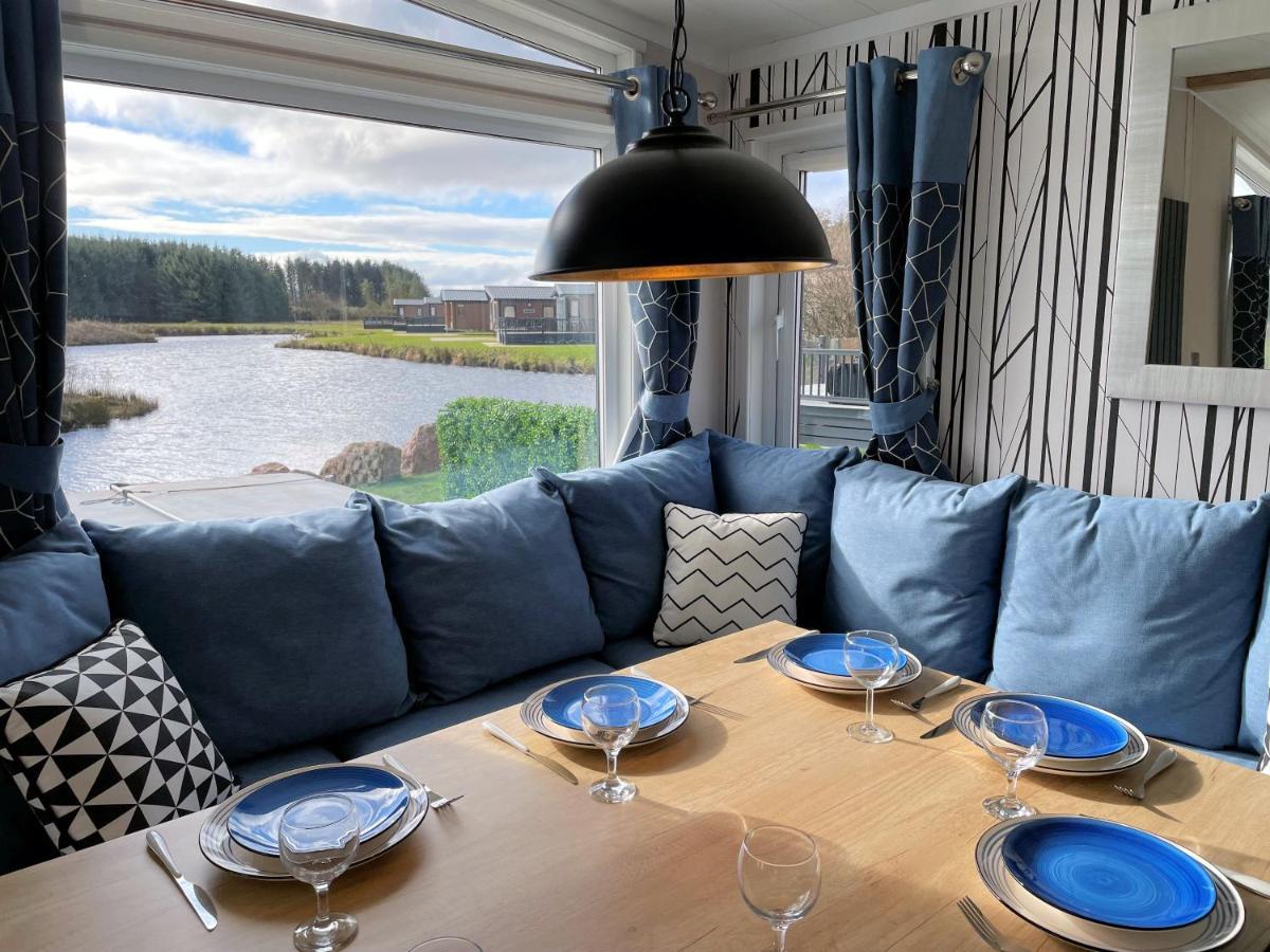 Luxury Lakeside Lodge With Htub Beautiful Views Annan Buitenkant foto